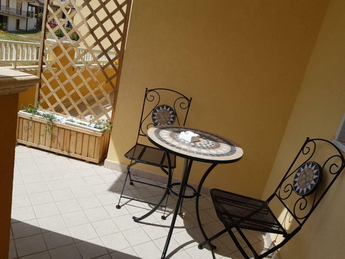 Relax Due Passi Dal Mare Apartamento Spadafora Exterior foto